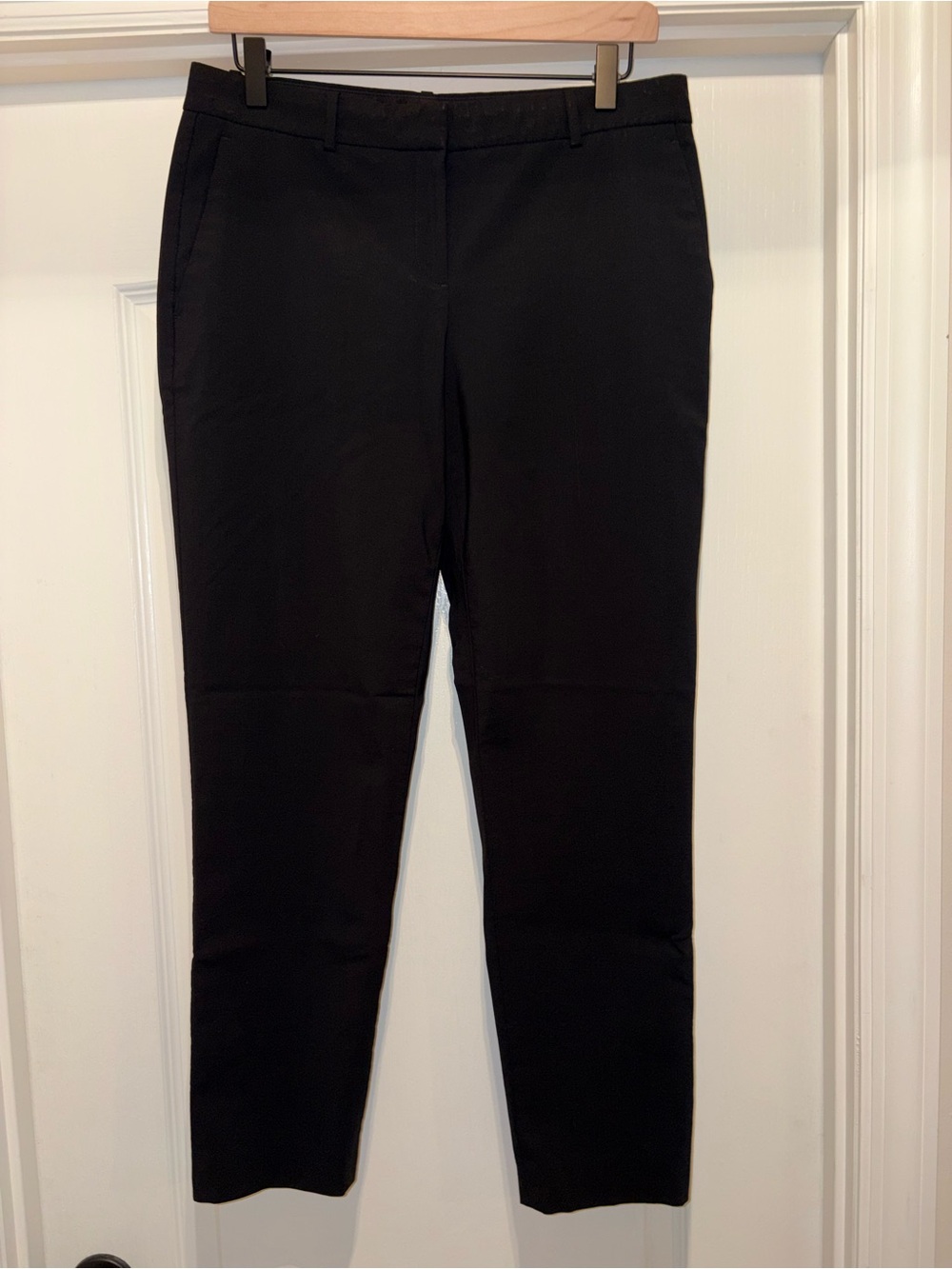 Women’s Theory black slim-fit dress pants size 8